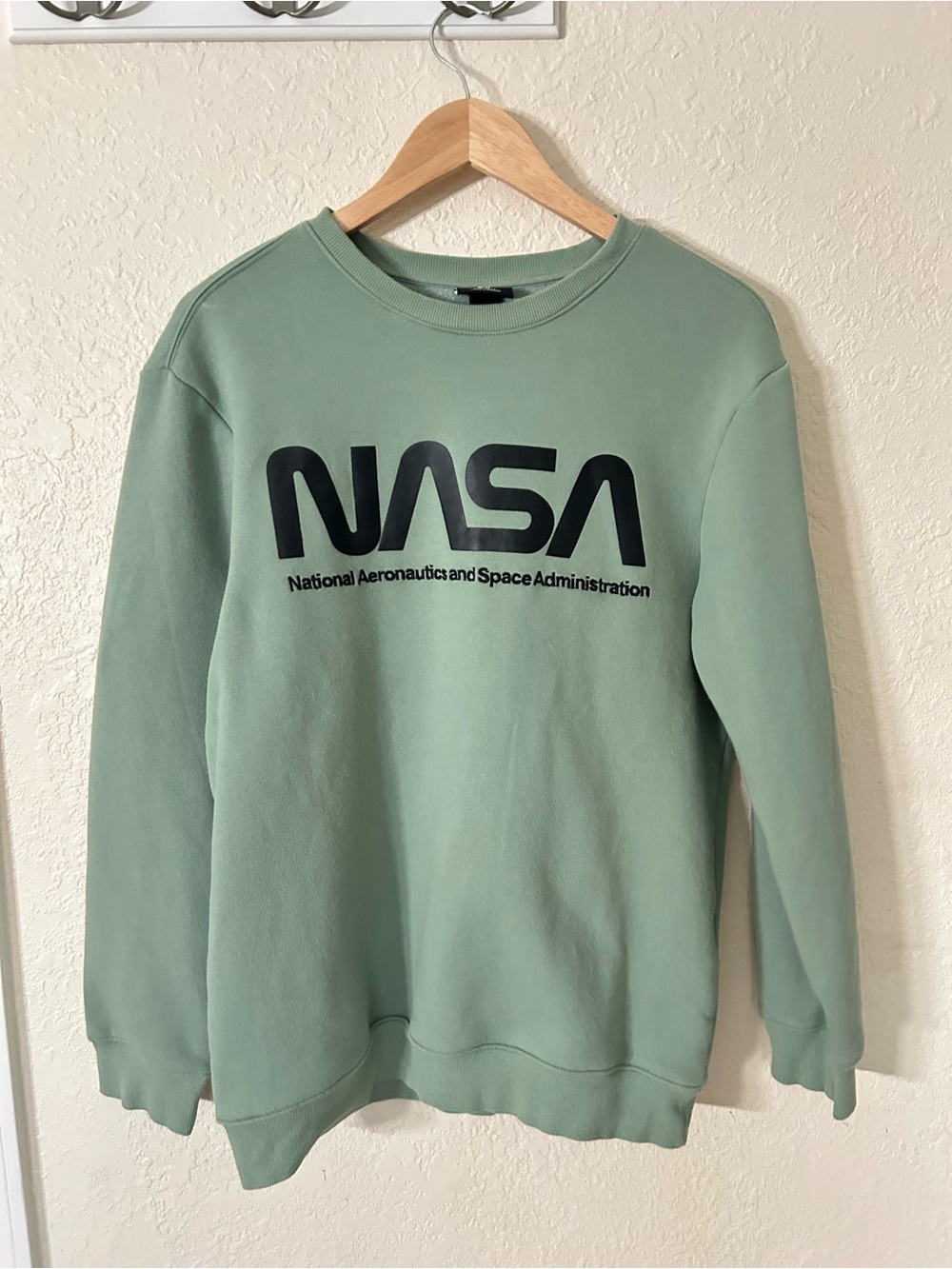 H&M Mint Green NASA Crewneck Sweatshirt - Men's